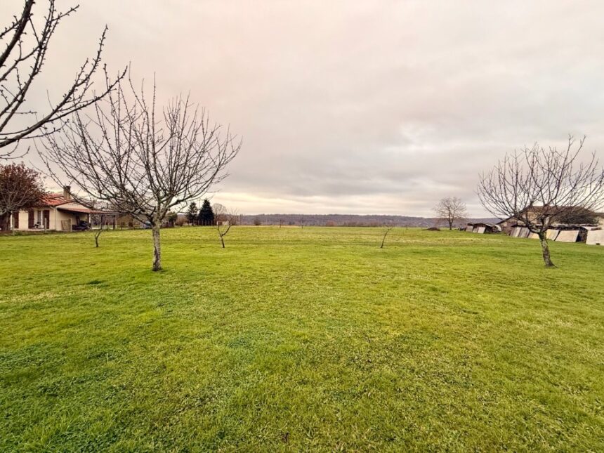 Maison à construire à Saint-Germain-et-Mons (24520)