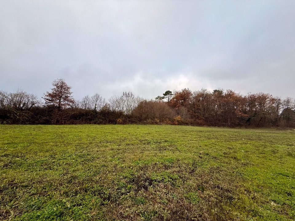 Terrain à bâtir à Lunas (24130)