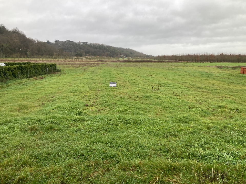 Terrain à bâtir à Saint-Antoine-de-Breuilh (24230)