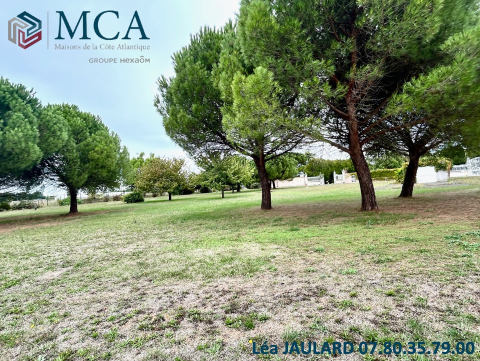 Terrain à bâtir à Saint-Rogatien (17220)