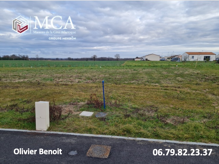 Terrain à bâtir à Corme-Royal (17600)