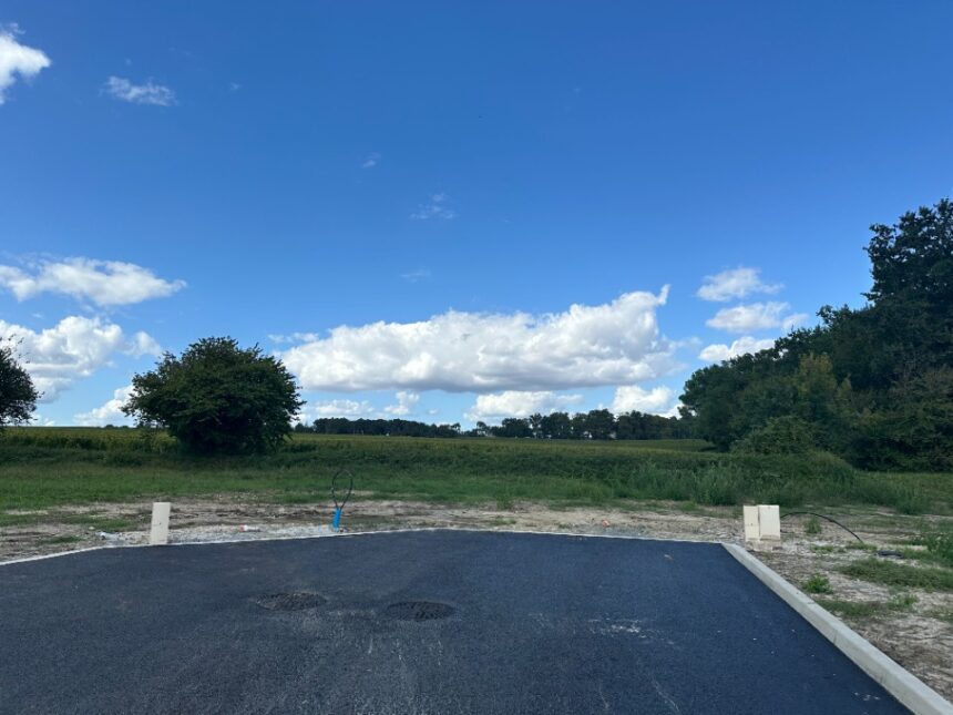 Terrain à bâtir à Artigues-près-Bordeaux (33370)