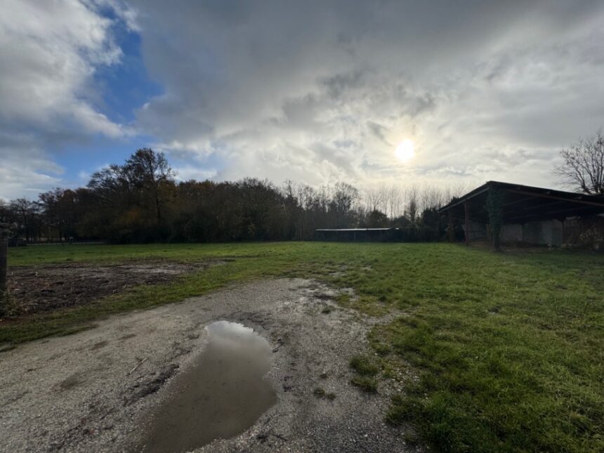Terrain à bâtir à Blaignan-Prignac (33340)