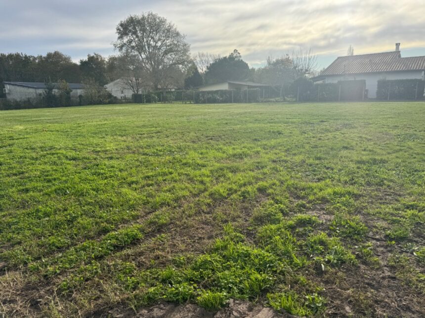 Terrain à bâtir à Grayan-et-l’Hôpital (33590)