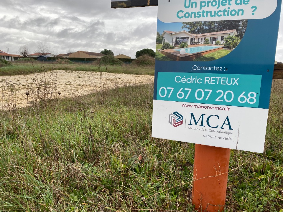 Terrain à bâtir à Pont-l’Abbé-d’Arnoult (17250)