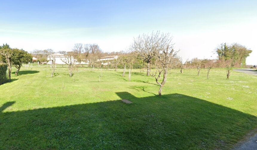 Terrain à bâtir à Le Gua (17600)