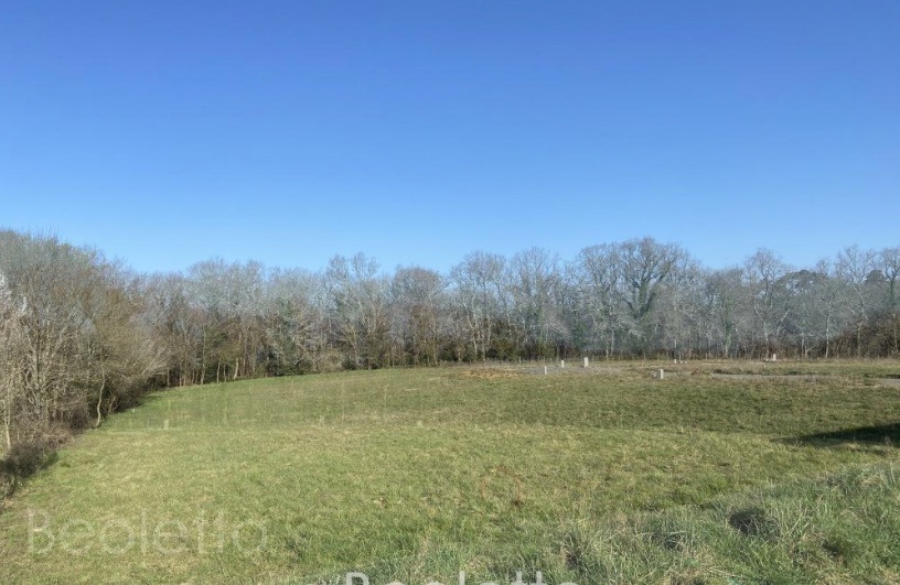 Terrain à bâtir à Floirac (33270)