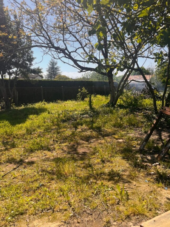 Terrain à bâtir à Targon (33760)