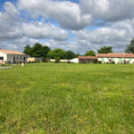 Terrain à bâtir à Saint-Vaize (17100)