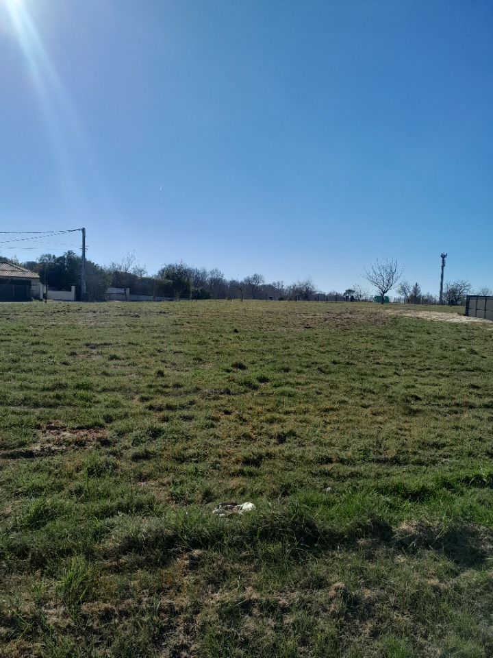 Terrain à bâtir à Sainte-Hélène (33480)