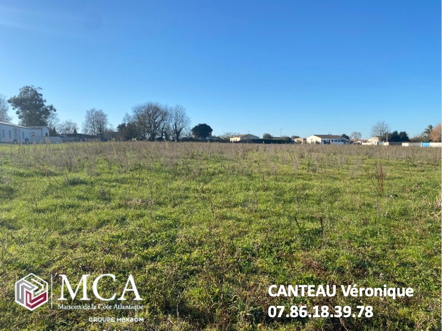 Terrain à bâtir à Grézac (17120)