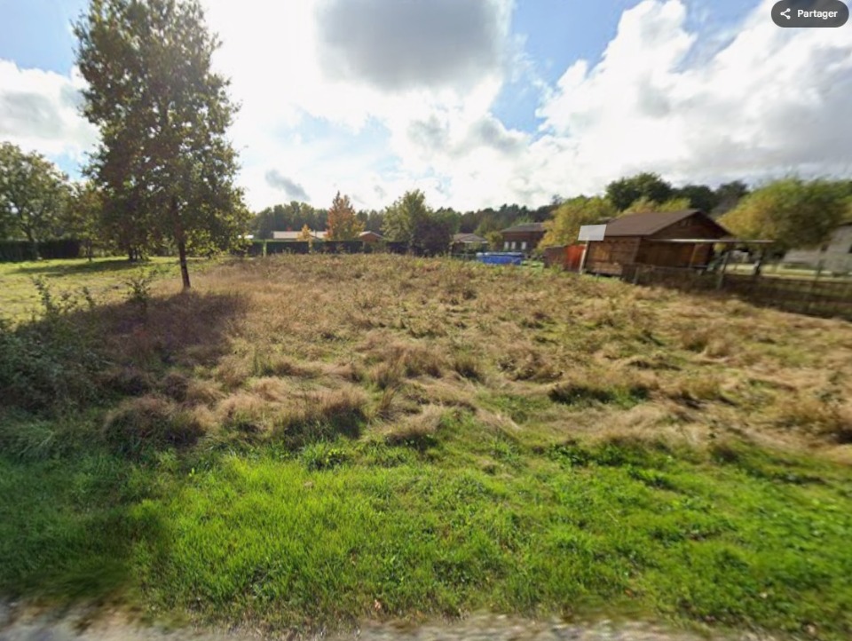 Terrain à bâtir à Saint-Vivien-de-Médoc (33590)