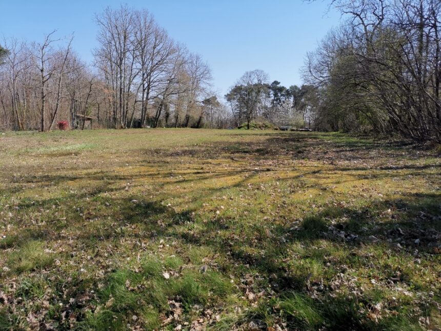 Terrain à bâtir à Marsaneix (24750)