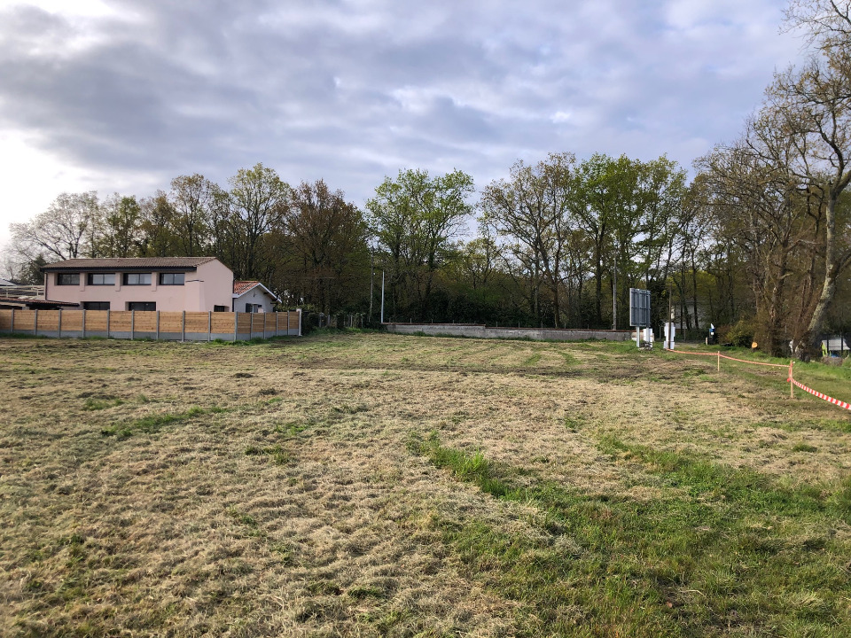Terrain à bâtir à Léognan (33850)