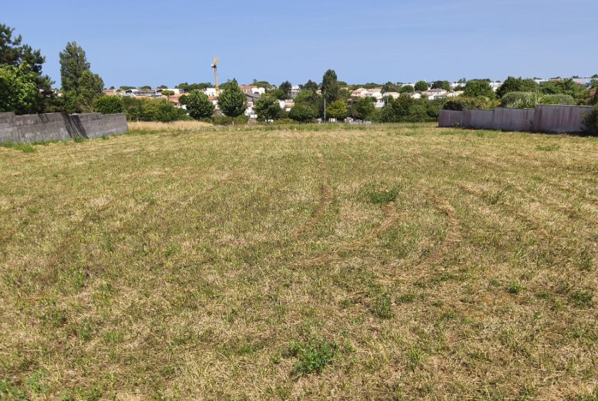 Terrain à bâtir à Royan (17200)