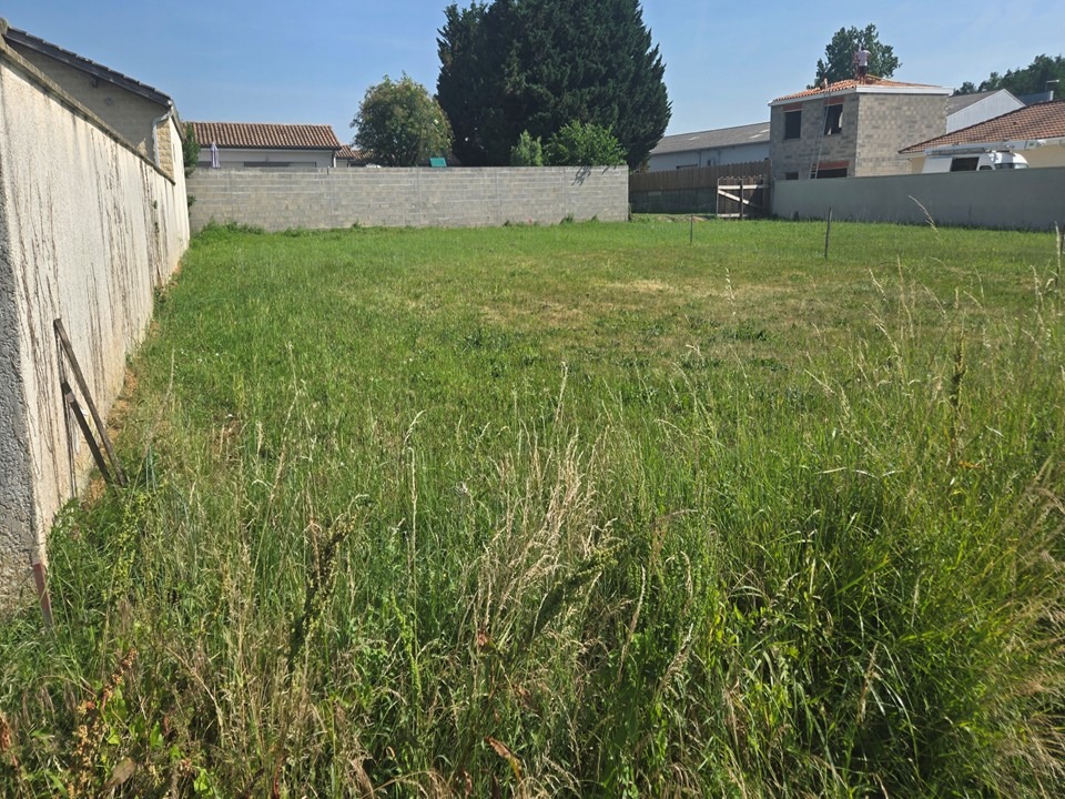 Terrain à bâtir à Saint-André-de-Cubzac (33240)