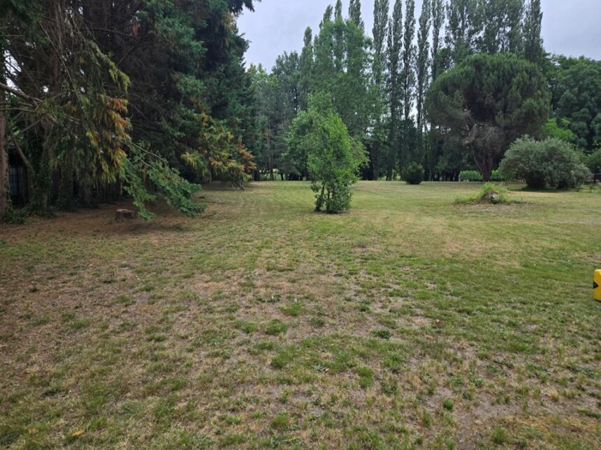 Terrain à bâtir à Périssac (33240)
