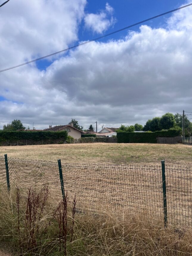 Terrain à bâtir à Blanquefort (33290)