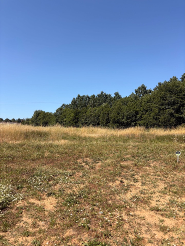 Terrain à bâtir à Vayres (33870)