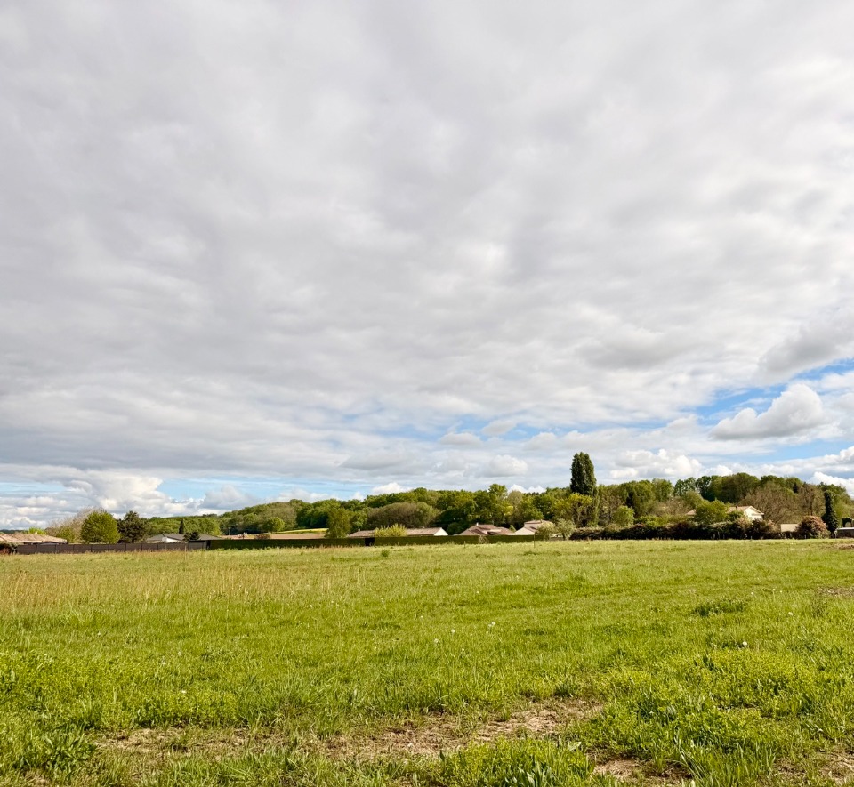 Terrain à bâtir à Saint-Agne (24520)