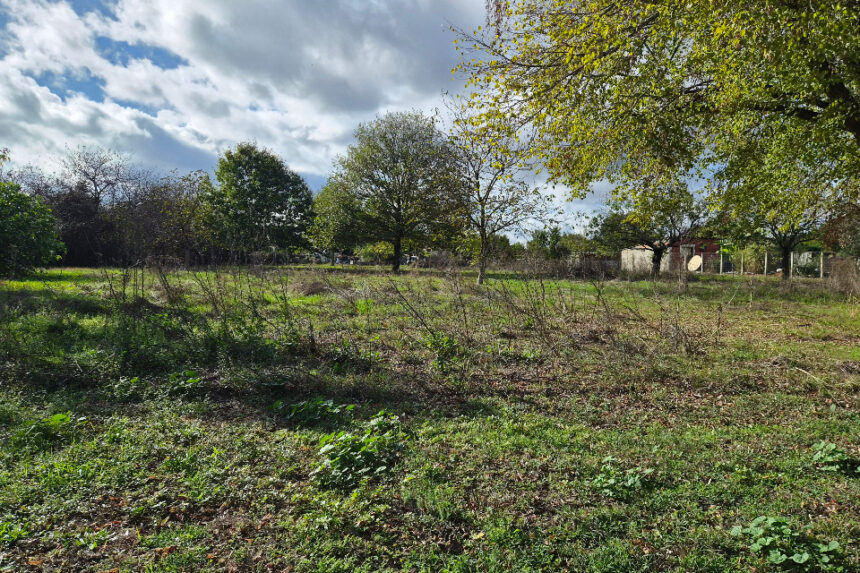 Terrain à bâtir à Porchères (33660)