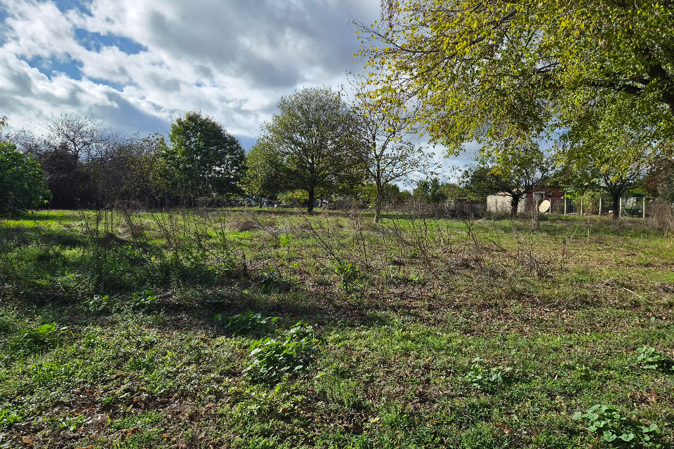 Terrain à bâtir à Porchères (33660)