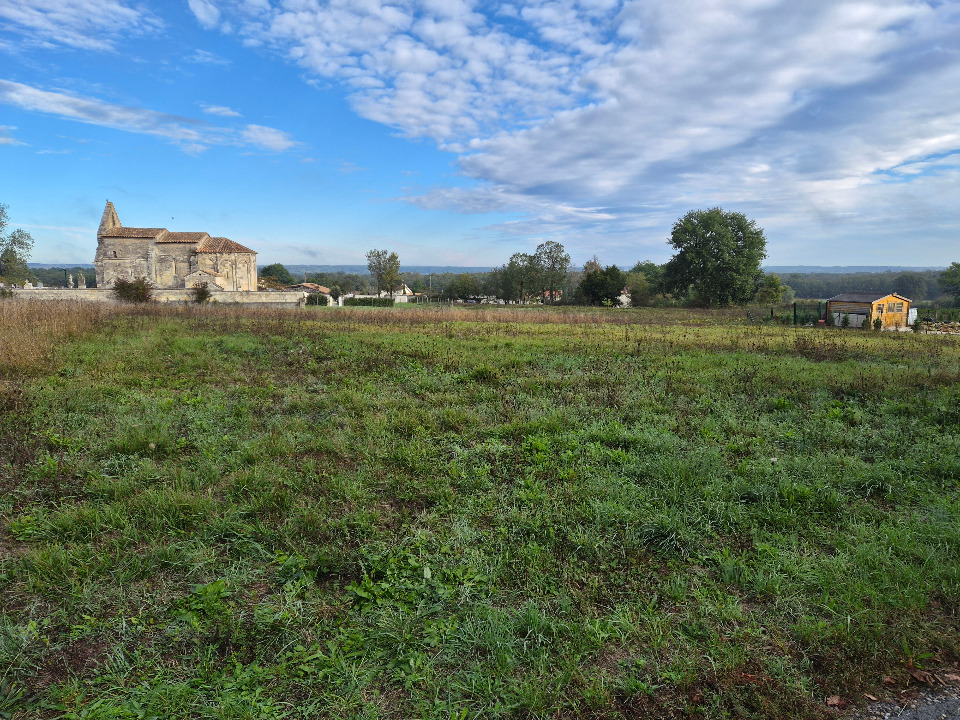 Terrain à bâtir à Gours (33660)